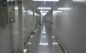 無(wú)塵車間照明燈具的清潔維護(hù)，更多視頻搜索：@凈化東哥